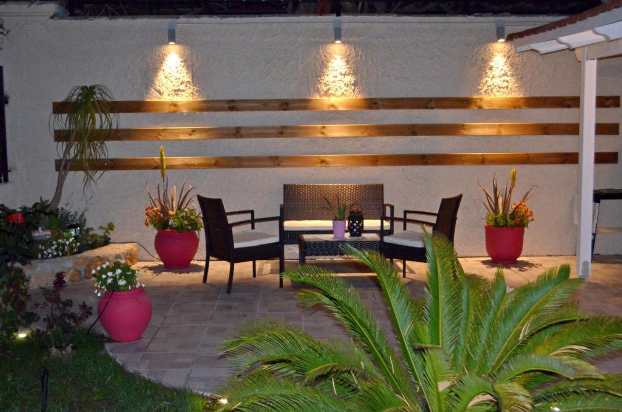Aloe House Lakithra Villa ภายนอก รูปภาพ